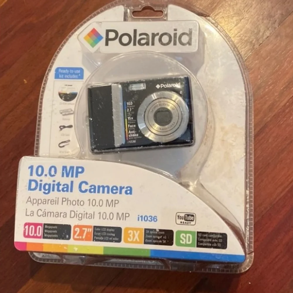 Polaroid - 10.0-Megapixel Digital Camera - Black/Silver